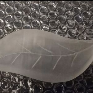 Selenite Leaf Charging Plate